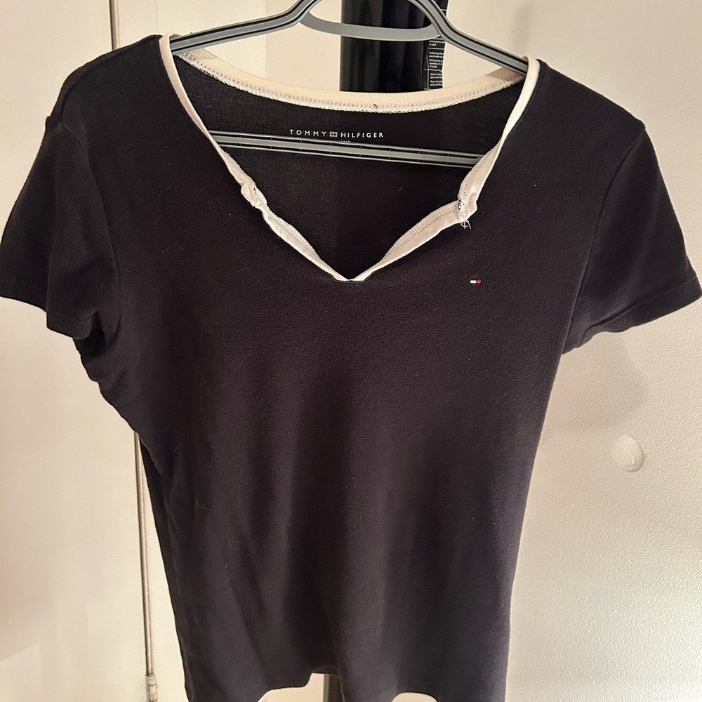 Tommy‎ Hilfiger Black and White Trim Women's Tee
